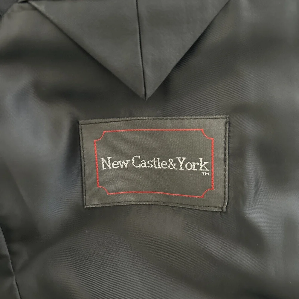 Newcastle York 42R Black Wool Two Button Vented Jacket